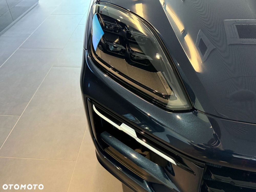 Porsche Cayenne - 8