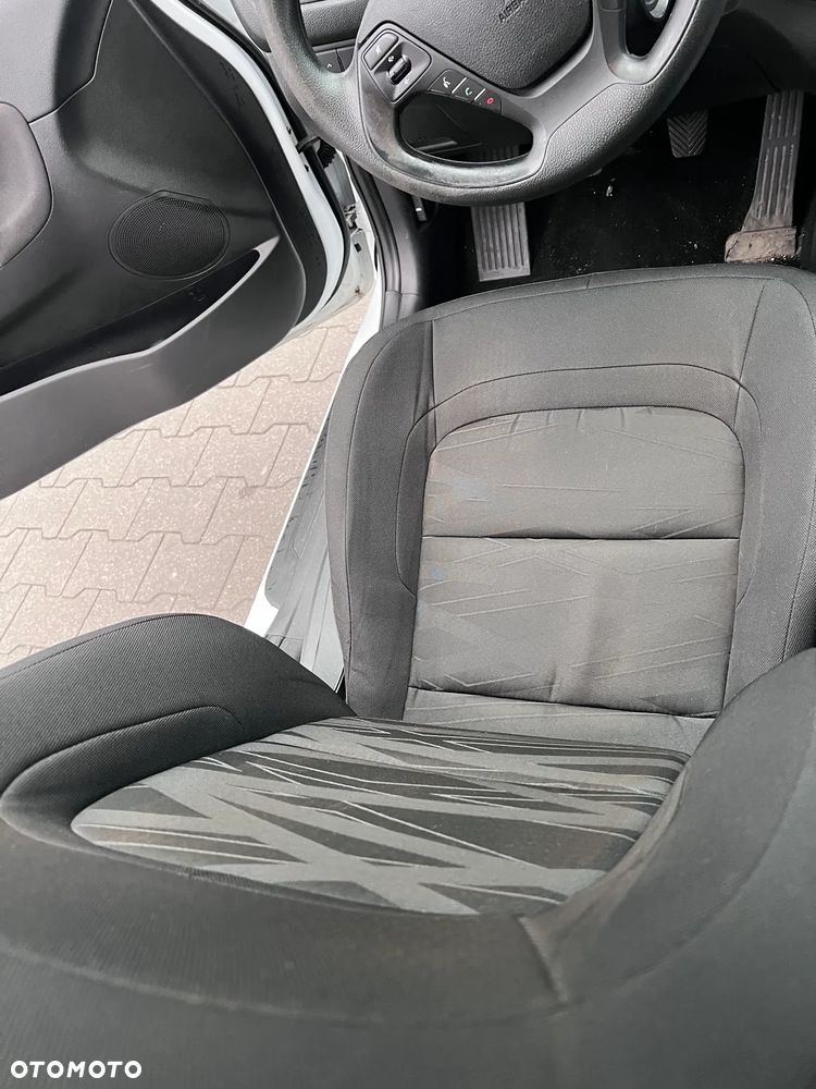 Kia Ceed 1.6 CRDi M - 24