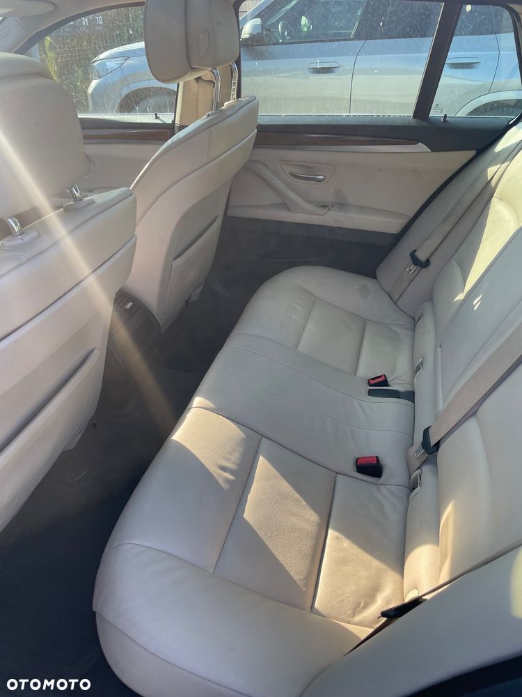 BMW Seria 5 520d - 4
