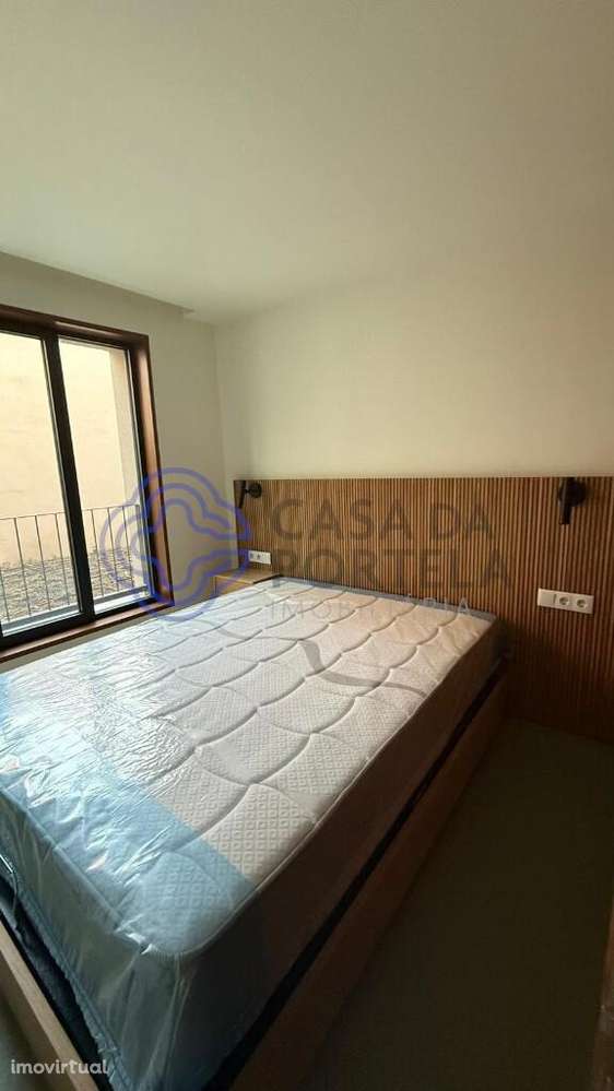 Apartamento T0, Condomínio fechado , Lugar de Garagem , Cozinha equipa - Grande imagem: 3/24