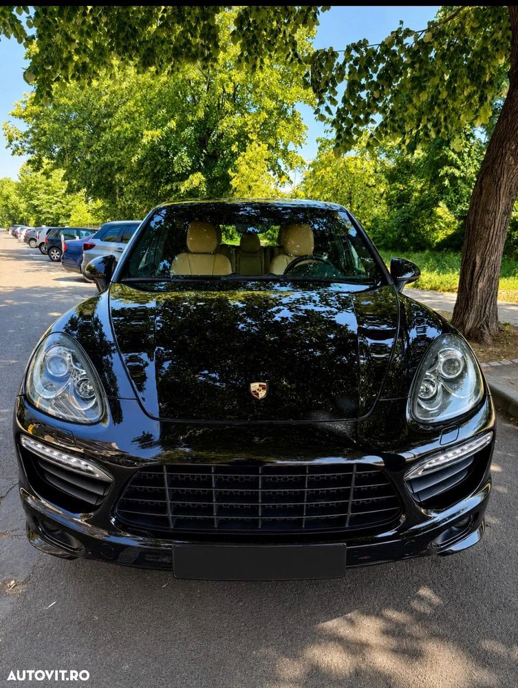 Porsche Cayenne Platinum Edition - 1
