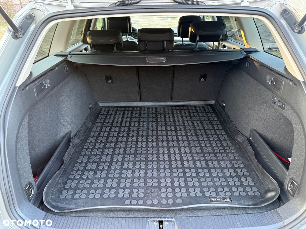 Volkswagen Passat Variant 2.0 TDI SCR (BlueMotion Technology) Highline - 8