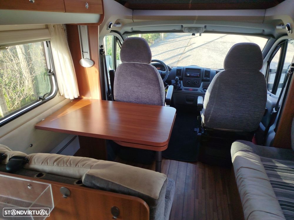 Knaus Südwind Sky wave.  Cama basculante E SUÍTE - 10