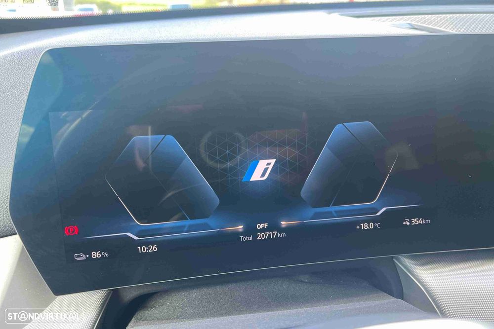 BMW iX1 xDrive30 - 14