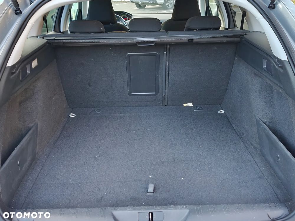 Peugeot 308 2.0 HDi Active - 21