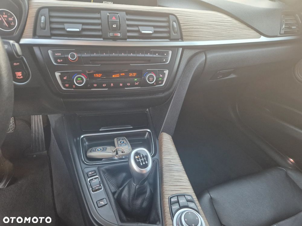 BMW Seria 3 - 20