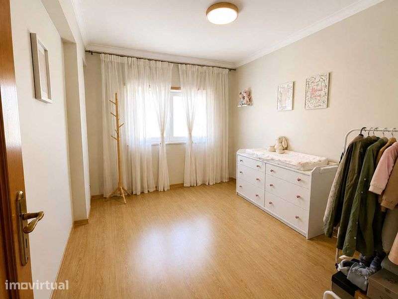 Apartamento T2 no Quinta do Conde - Grande imagem: 3/12