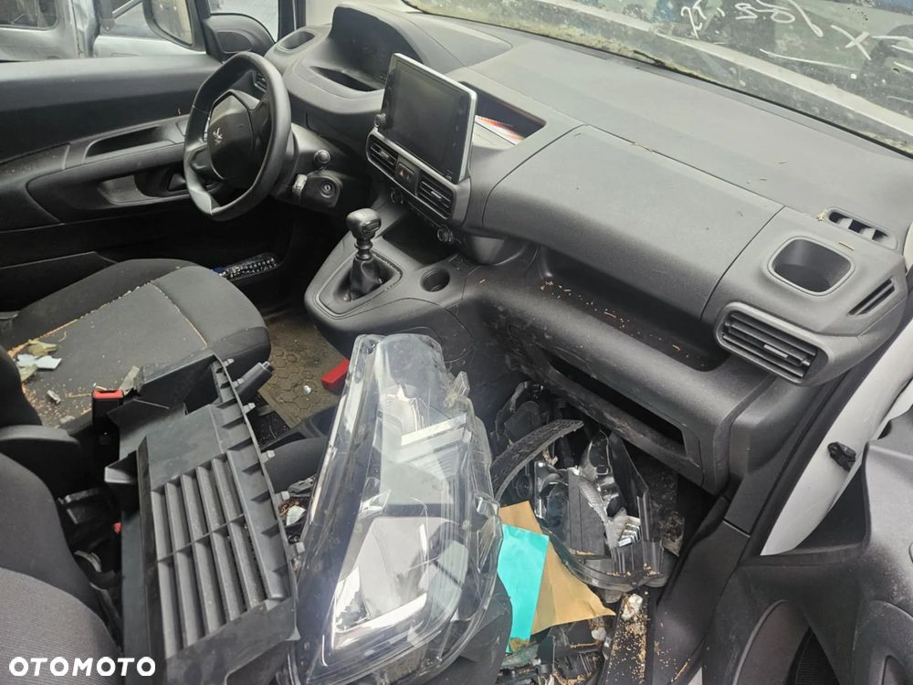 Peugeot PARTNER 1.5 diesel  BERLINGO - 13