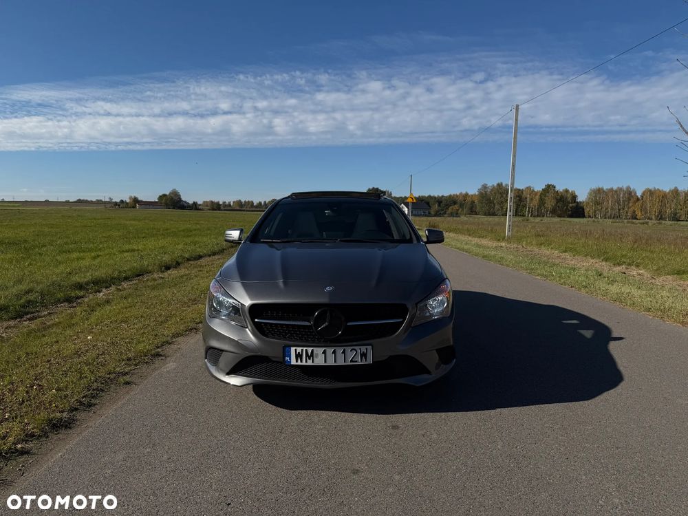 Mercedes-Benz Cla 2015 photo 2