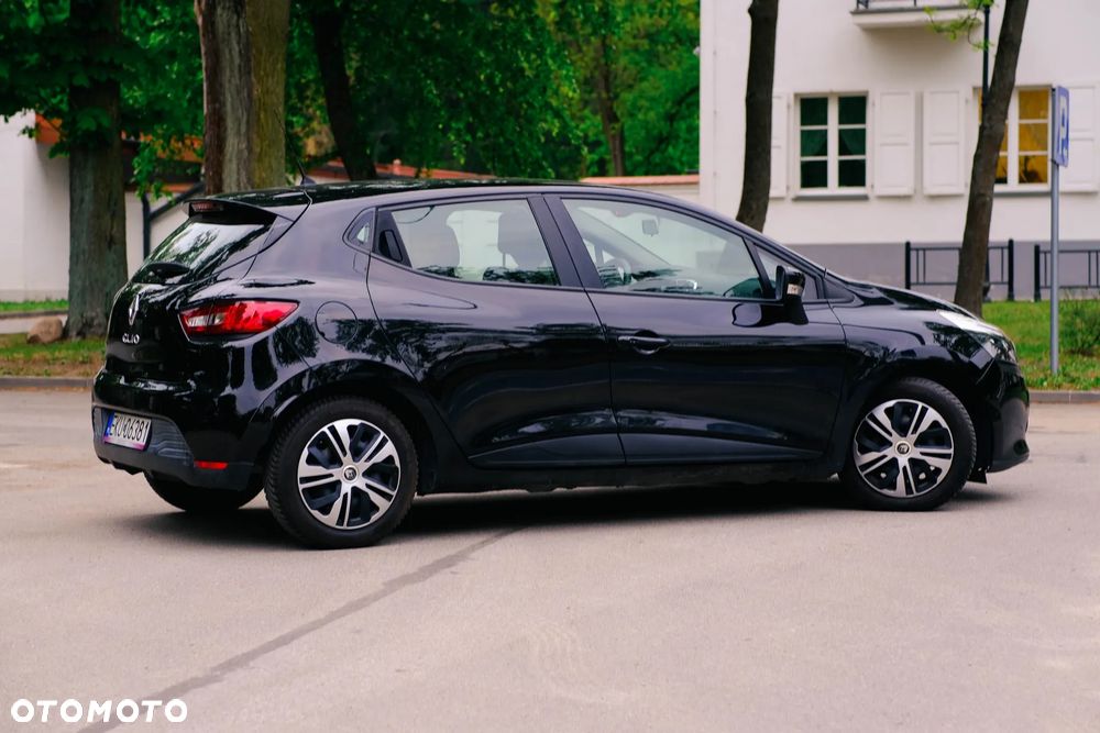 Renault Clio 1.2 16V Expression - 12