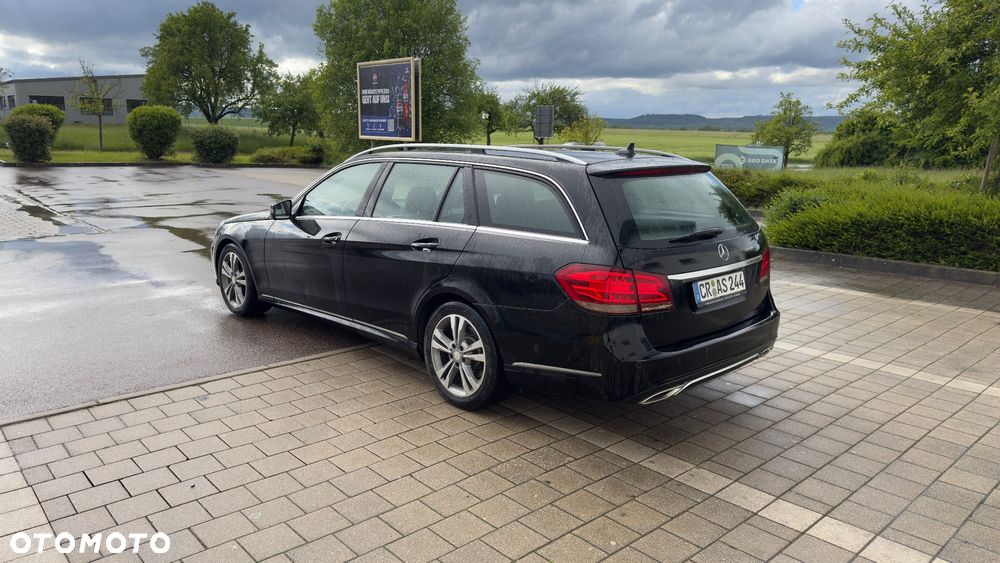 Mercedes-Benz Klasa E 220 CDI BlueEff Avantgarde - 5