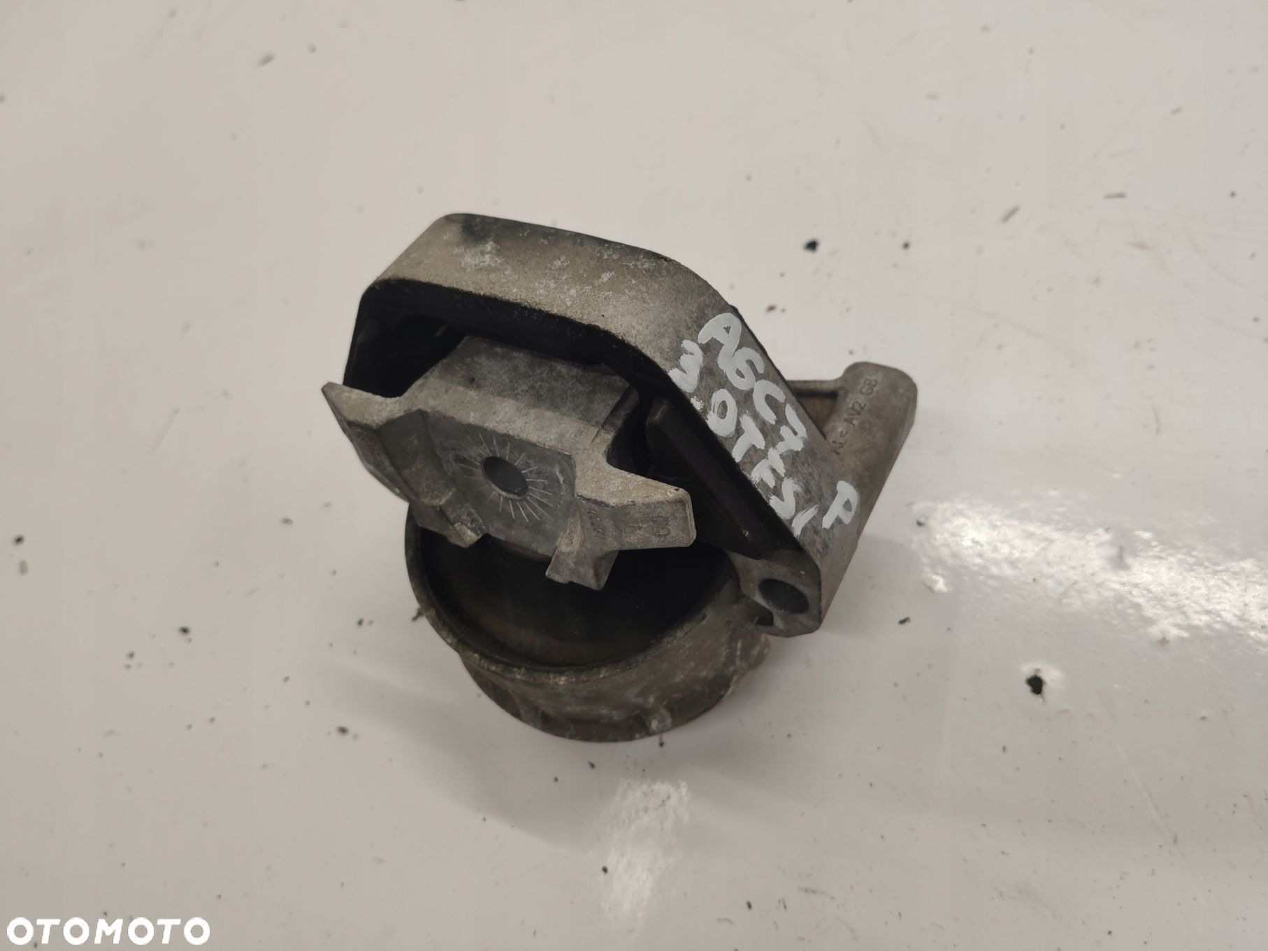 AUDI A6 C7 PODUSZKA SILNIKA PRAWA 3.0TFSI - 1