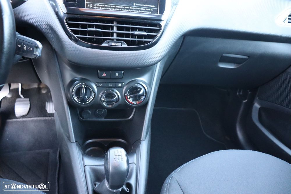 Peugeot 208 1.2 PureTech Style - 13