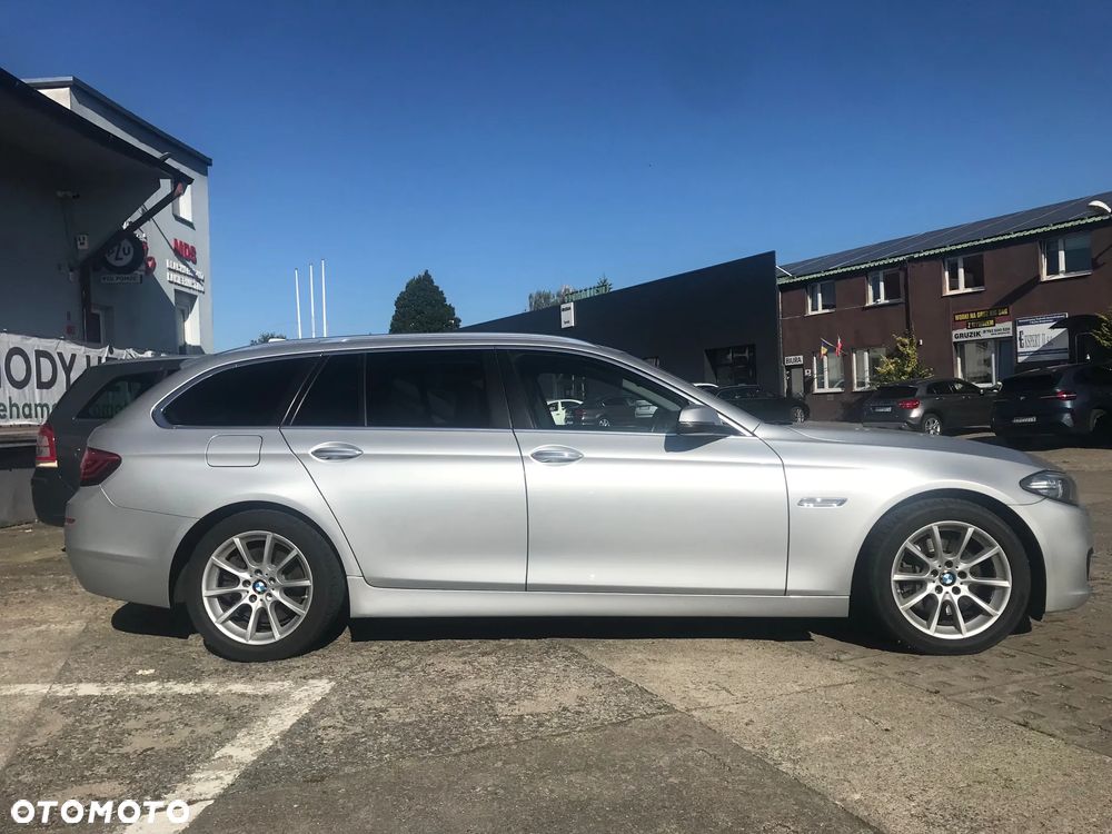 BMW Seria 5 530d xDrive Touring Sport-Aut Luxury Line - 4
