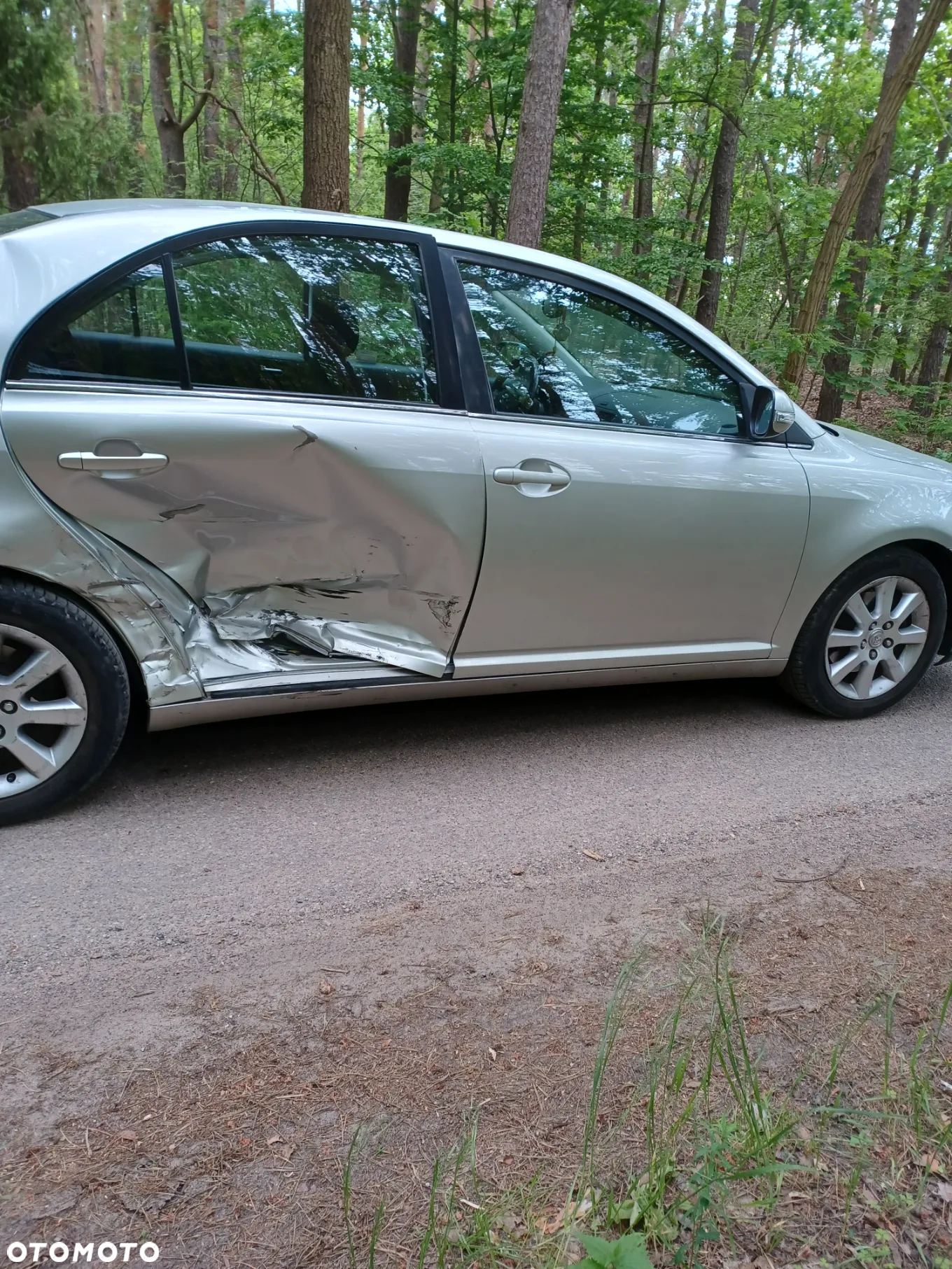 Toyota Avensis 2.2 D-4D Premium - 5