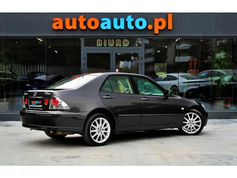 Lexus IS 200 Prestige - 5