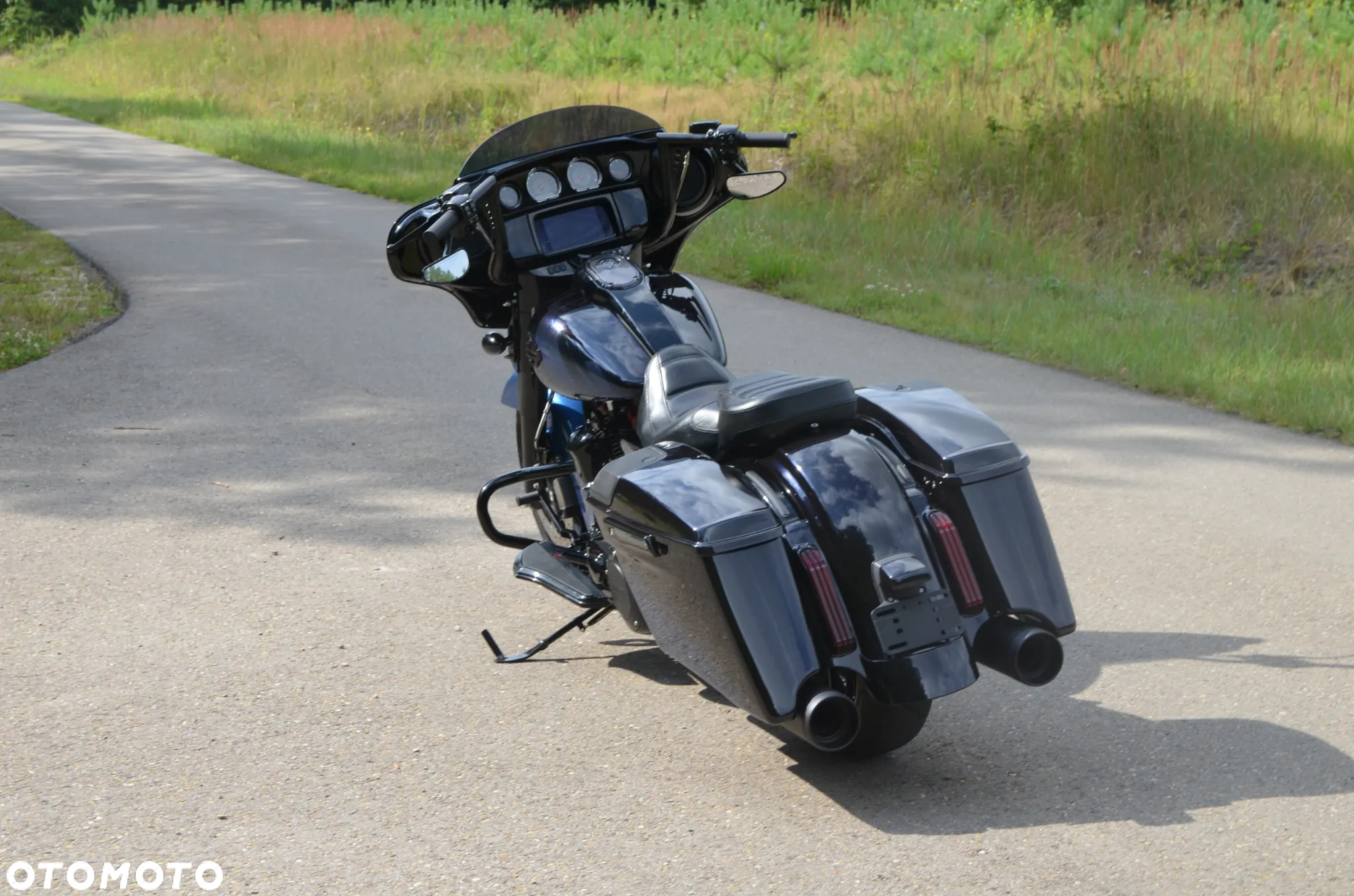Harley-Davidson CVO Street Glide - 21