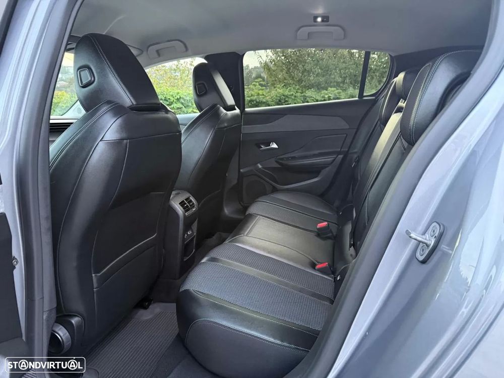 Peugeot 308 1.5 BlueHDi Allure EAT8 - 30