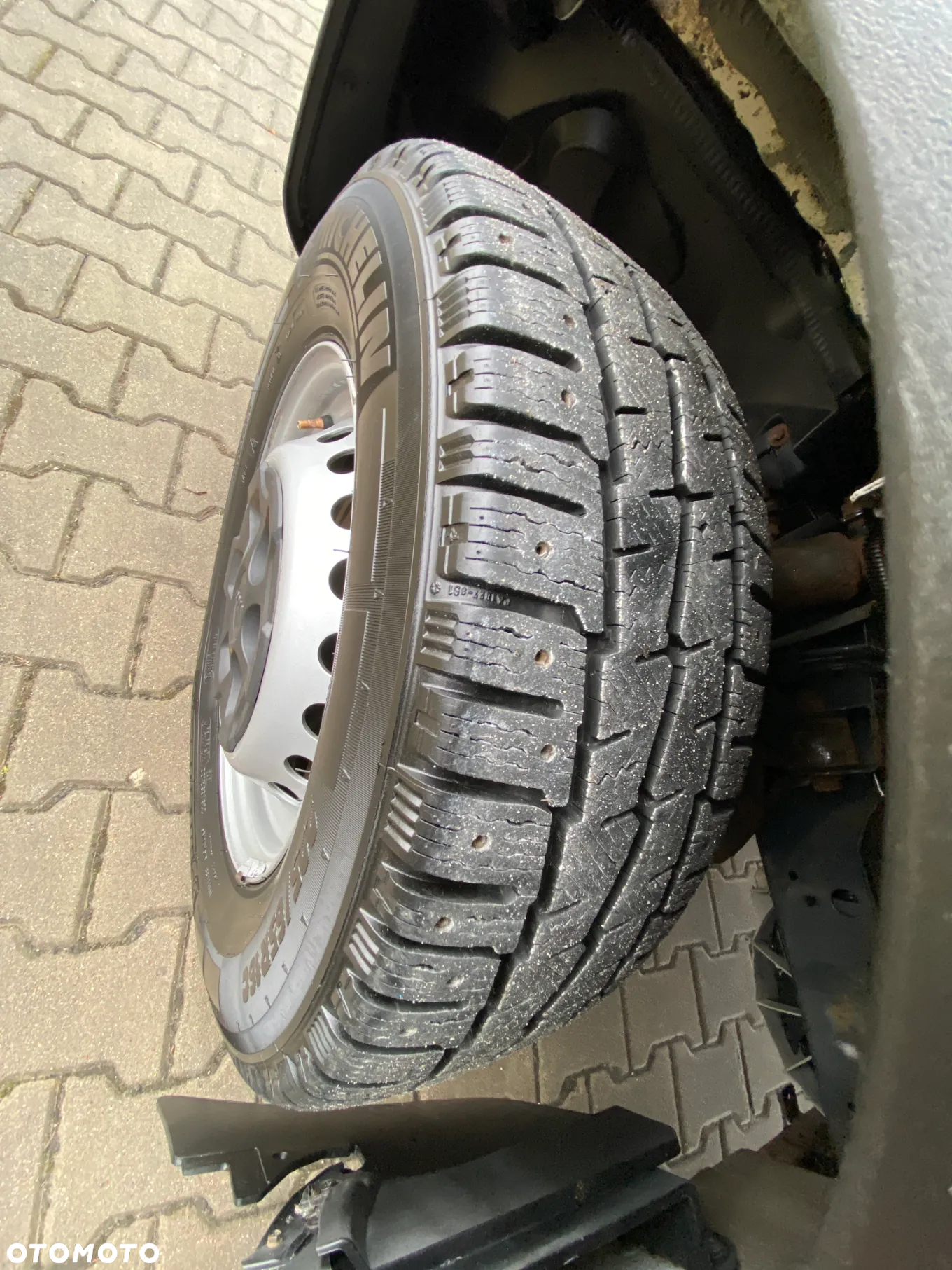 Iveco DAILY 35S16 HI-MATIC KONTENER 8 EUROPALET WINDA ZEPRO - 22