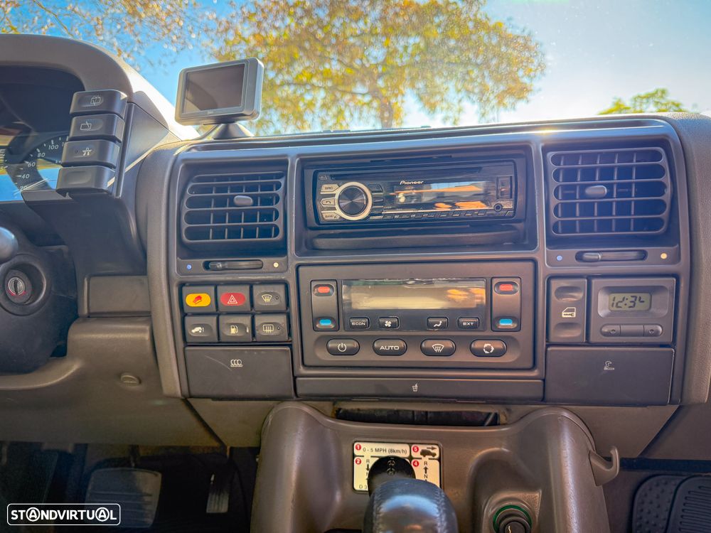 Land Rover Discovery - 23