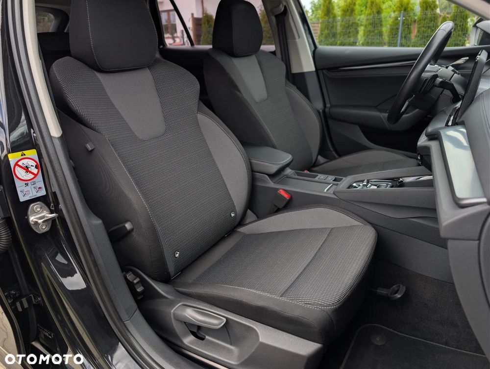 Skoda Octavia 2.0 TDI DSG Ambition - 23