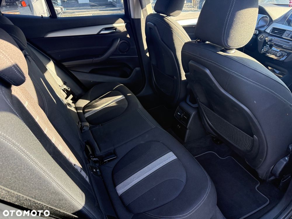 BMW X2 sDrive16d - 14