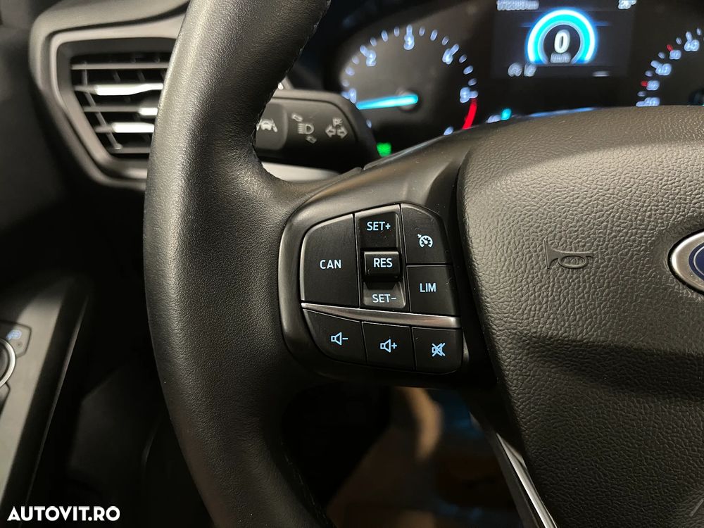 Ford Focus 1.5 EcoBlue Titanium - 23
