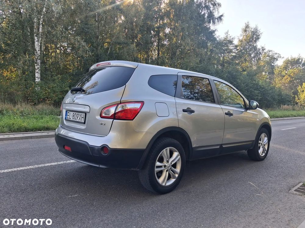 Nissan Qashqai+2 2011