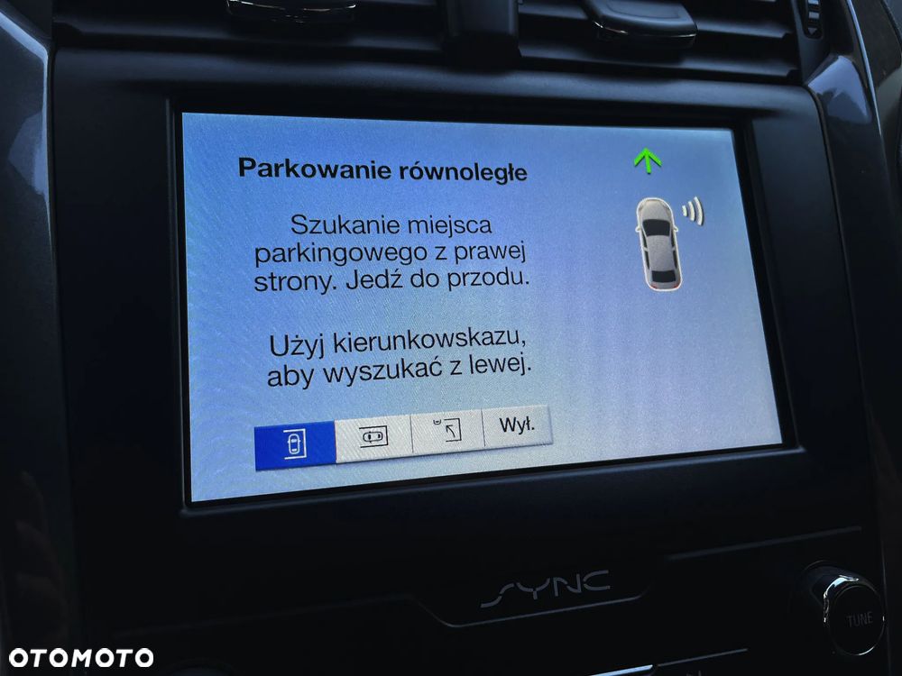 Ford Mondeo 2.0 EcoBlue Titanium - 23