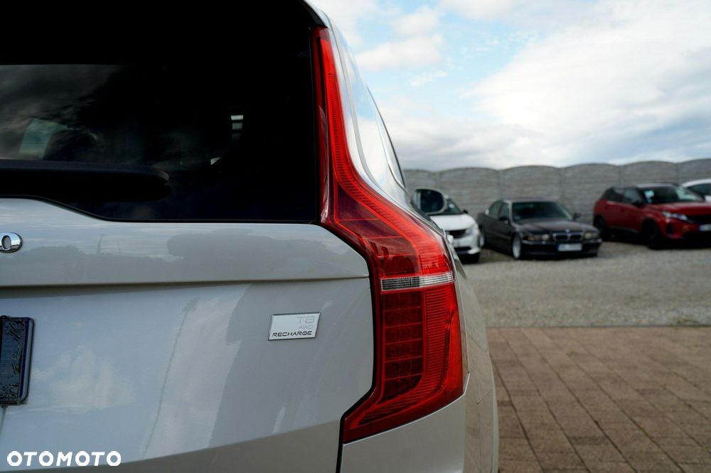 Volvo XC 90 - 9