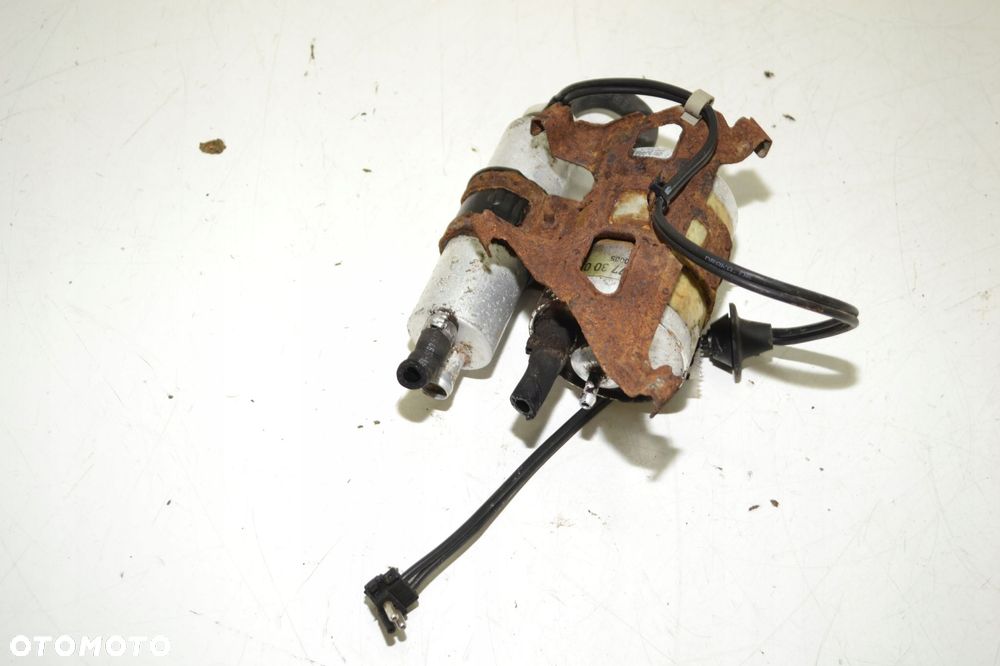 MERCEDES W208 CLK 2.3 KOMPRESSOR POMPA PALIWA FILTR A0024773001 - 2
