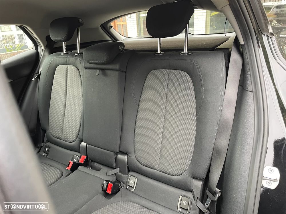 BMW X2 18 d sDrive Advantage - 27