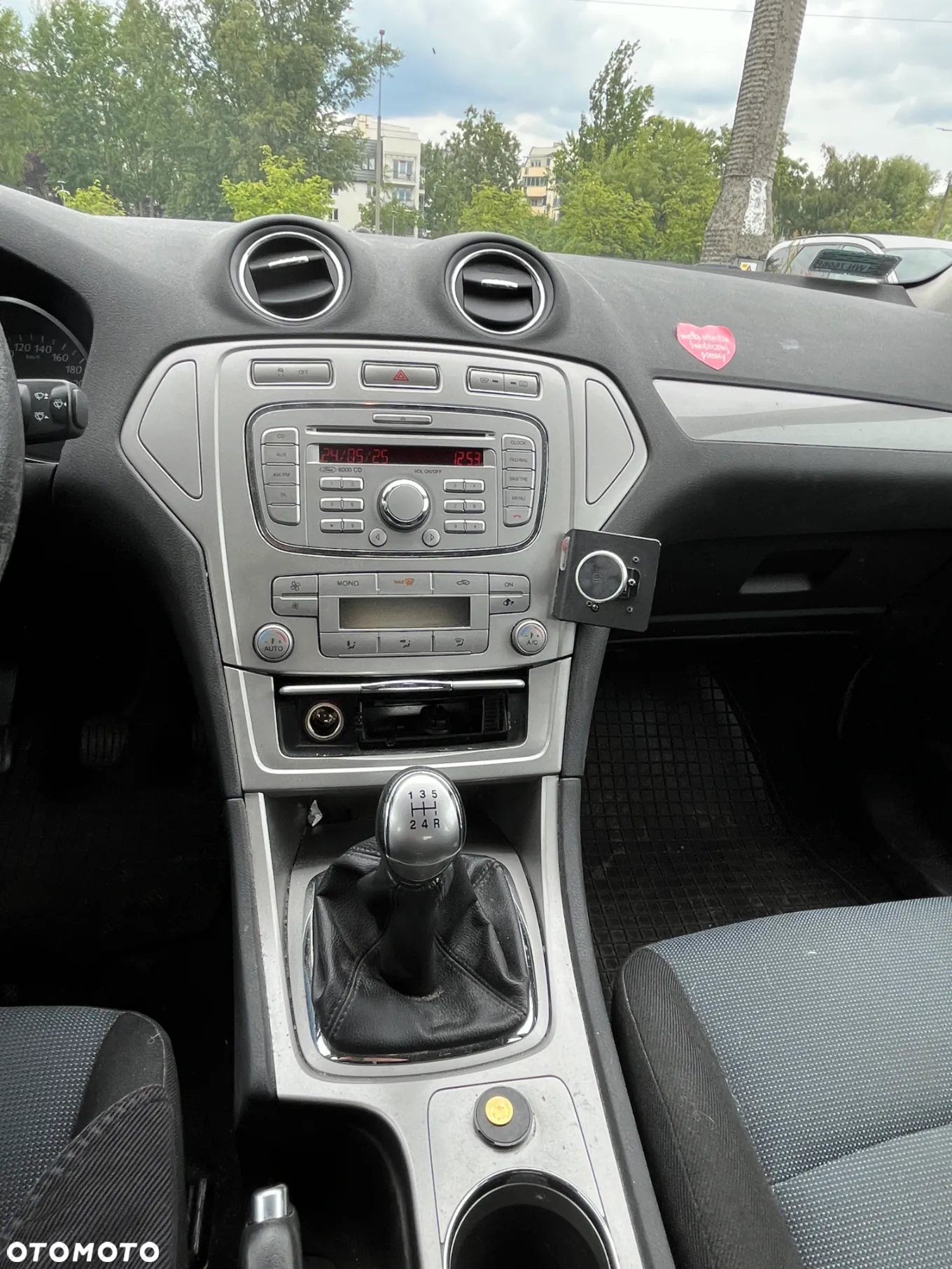 Ford Mondeo 1.8 TDCi Silver X - 10