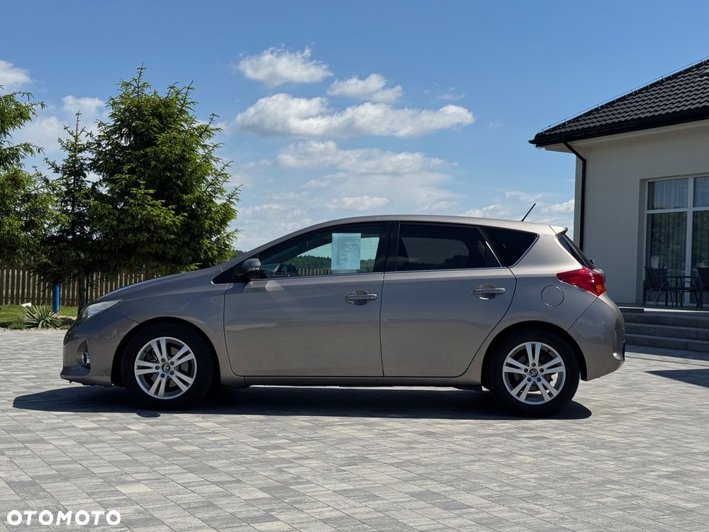 Toyota Auris 2.0 D-4D Prestige - 6