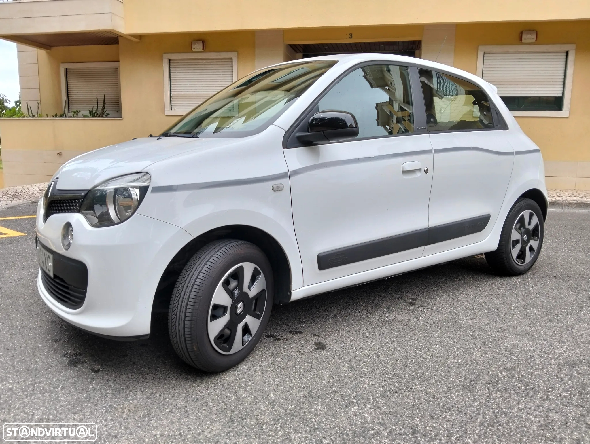 Renault Twingo 1.0 SCe Limited - 4