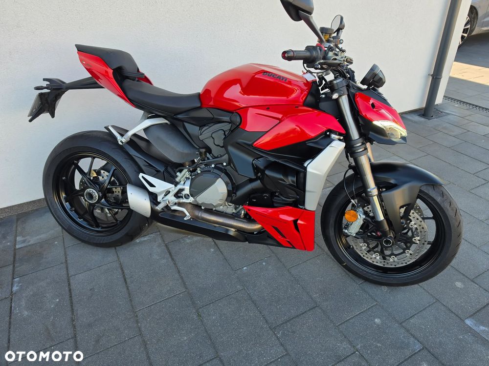 Ducati Streetfighter V2 - 17