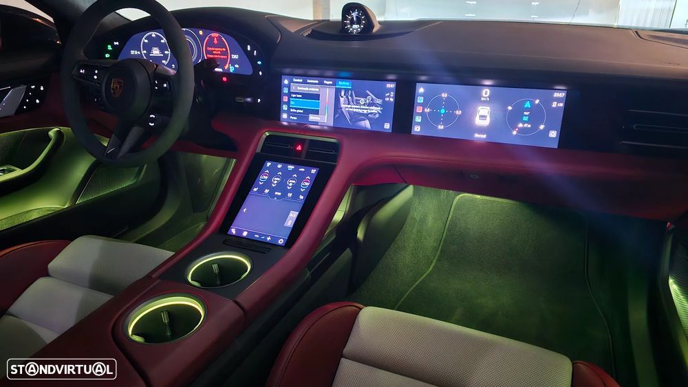 Porsche Taycan Turbo - 49