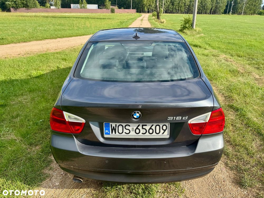 BMW Seria 3 318d DPF - 10