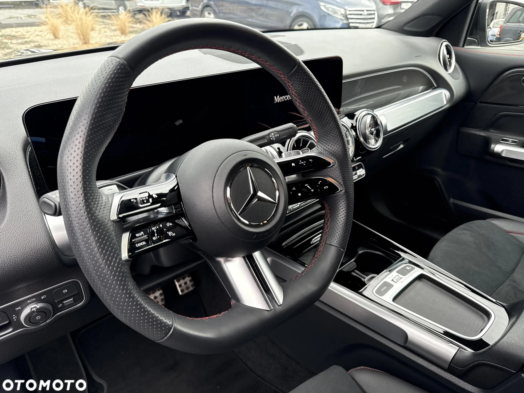 Mercedes-Benz GLB 200 7G-DCT AMG Line - 14