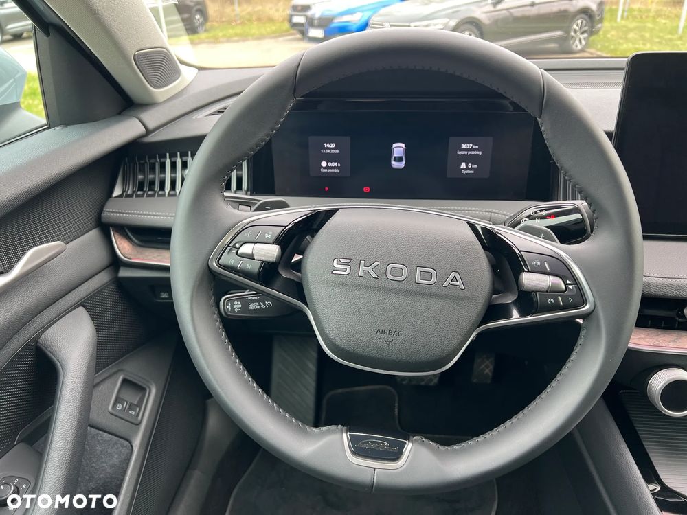 Skoda Superb 1.5 TSI Plug-in Hybrid L&K DSG - 10