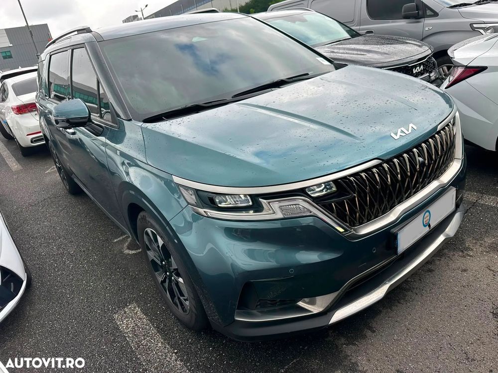 KIA Carnival 2022 — imagine 2