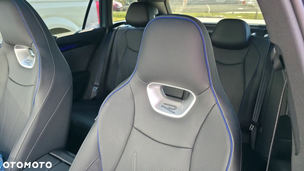 Volkswagen Passat Variant 2.0 TDI SCR 4Mot R-Line DSG - 15