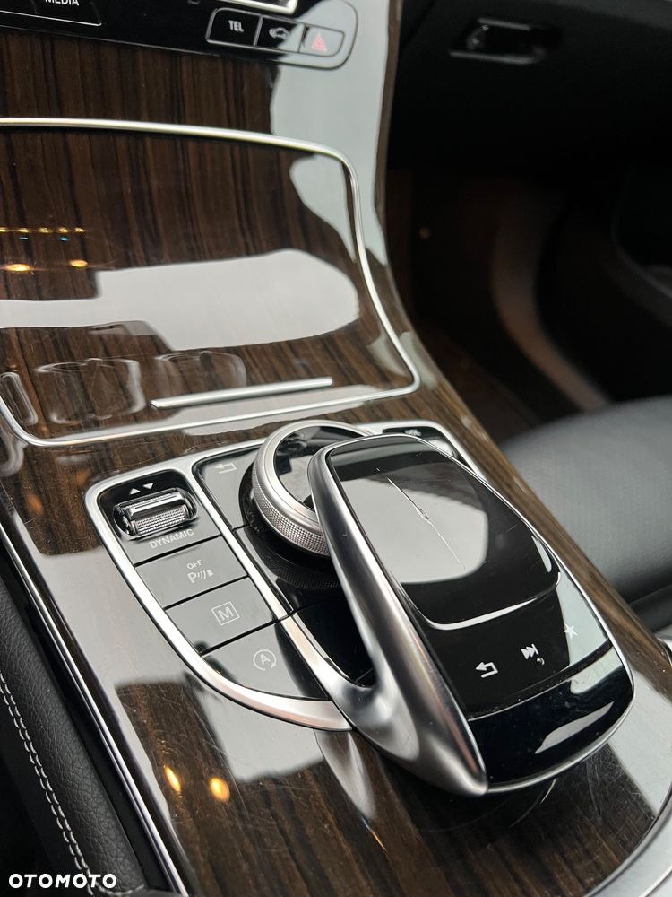 Mercedes-Benz GLC - 13