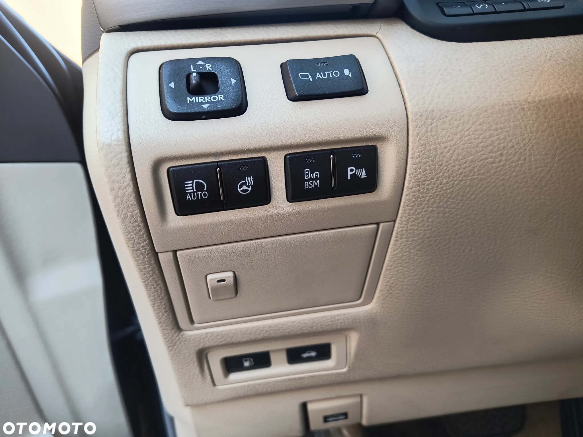 Lexus LS 460 Elite - 15