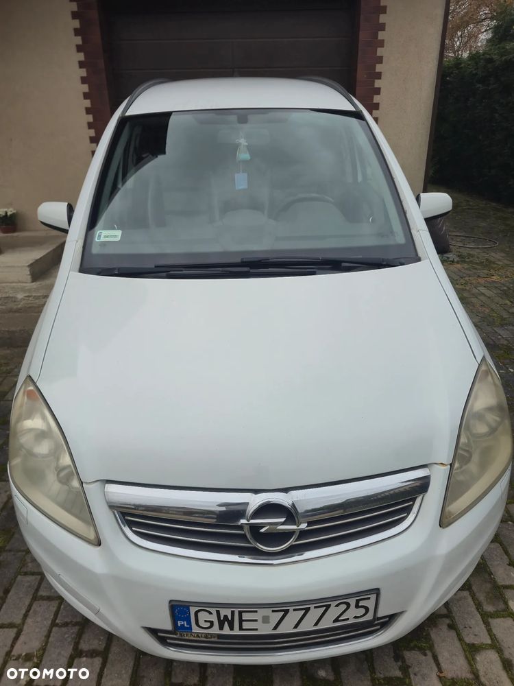 Opel Zafira 1.9 CDTI 111 - 2