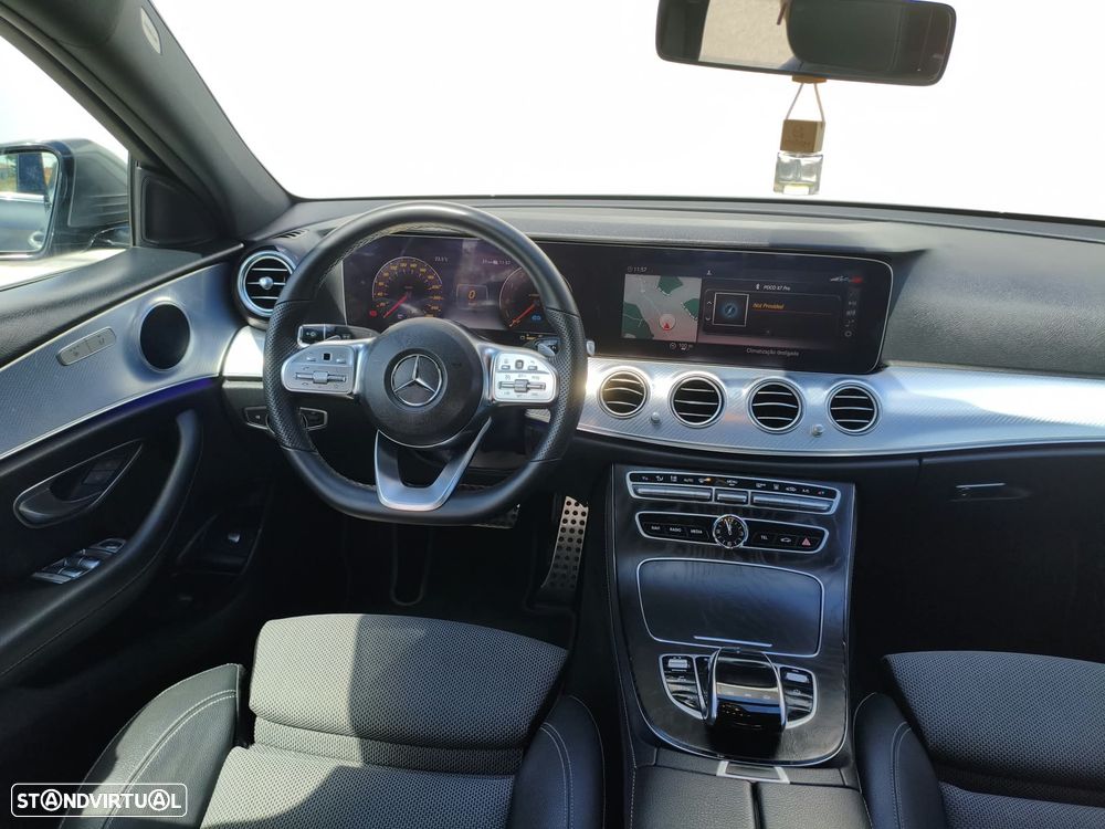 Mercedes-Benz E 300 de AMG Line - 34