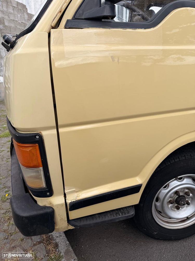 Toyota HiAce - 18