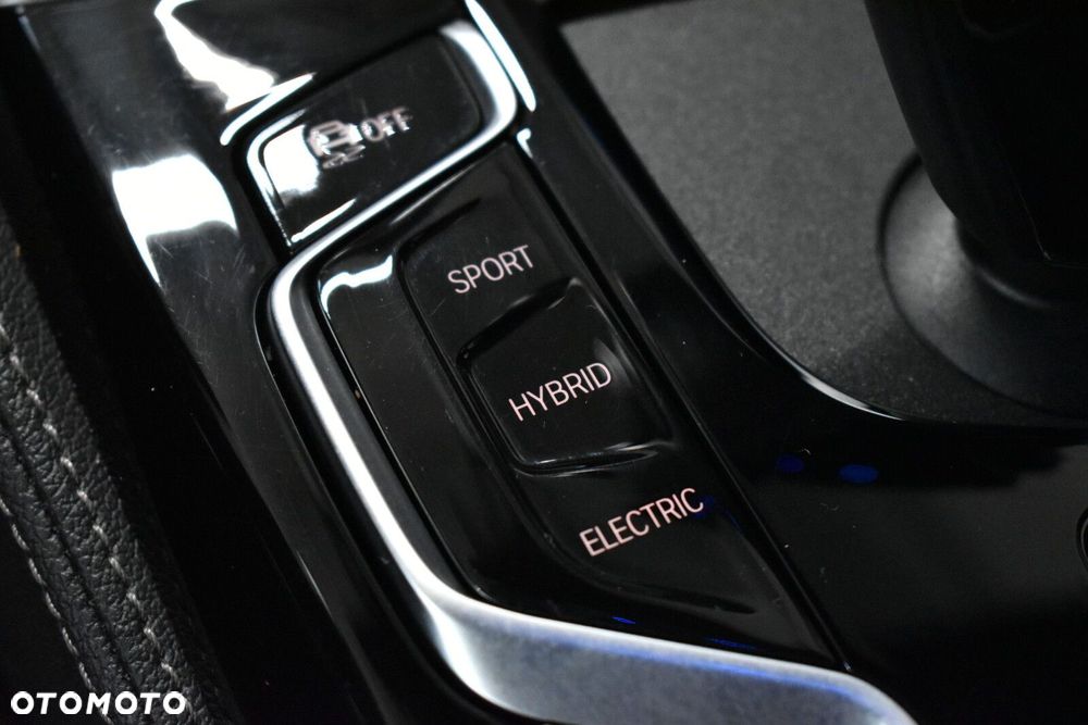 BMW Seria 5 530e xDrive M Sport sport - 21