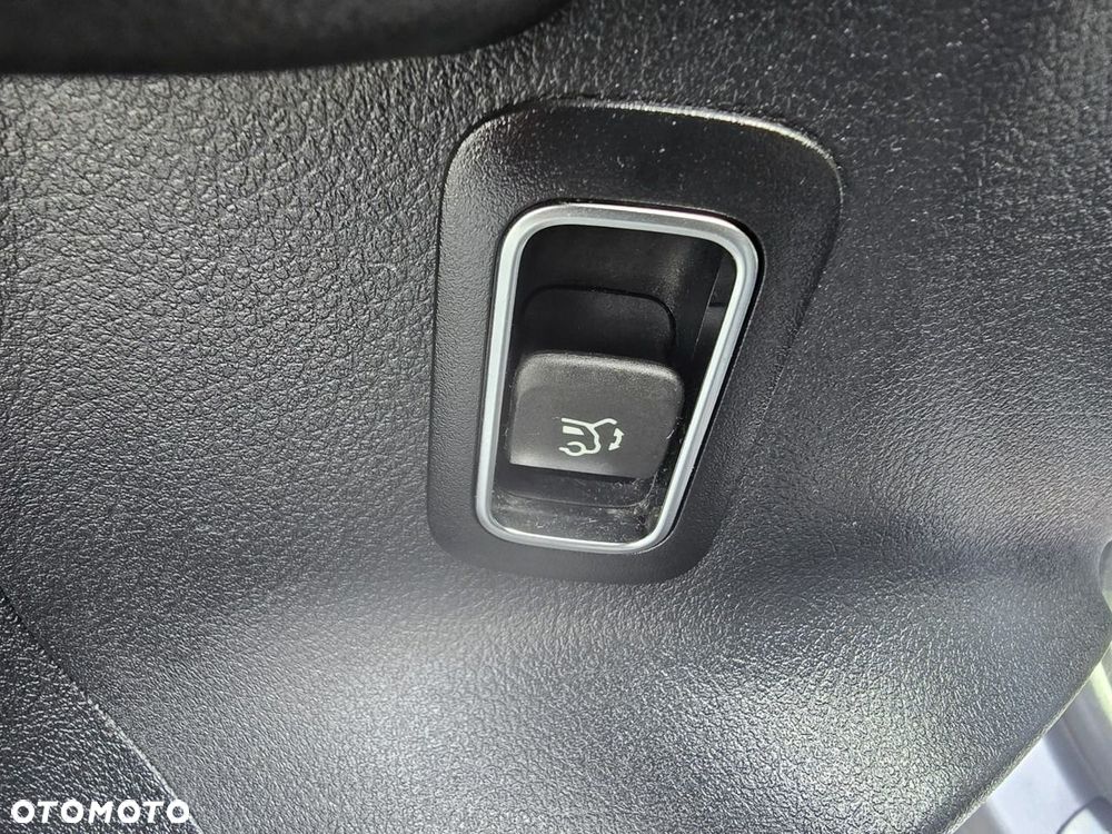 Mercedes-Benz GLB - 29