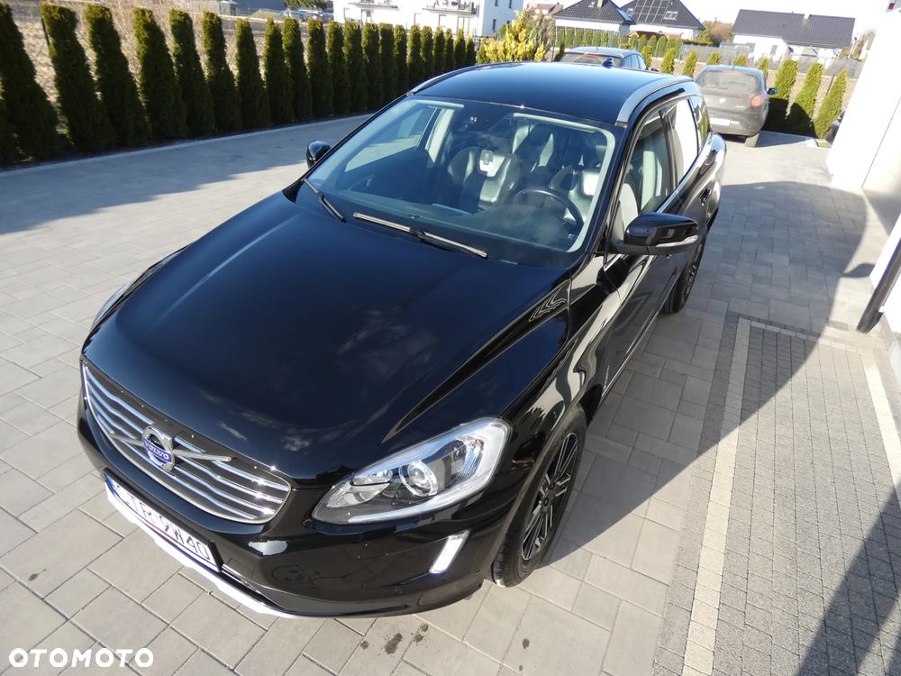 Volvo XC 60 D5 AWD Geartronic Summum - 2